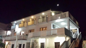 Отель Apartments Klakor PS  Тиват